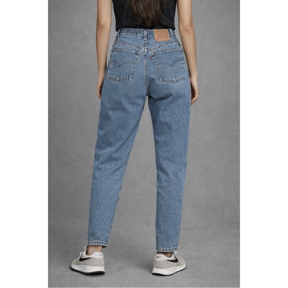 Vintage 90s Levis 550 Relaxed Fit Tapered Leg Denim Jeans Womens 8 Medium Wash